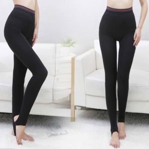 Body Sculpting Cashmere Maternity Legging Red & Green Stripe